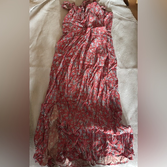 Jopna Dresses & Skirts - Jopna Summer Floral Ruffle Dress in Red Size L